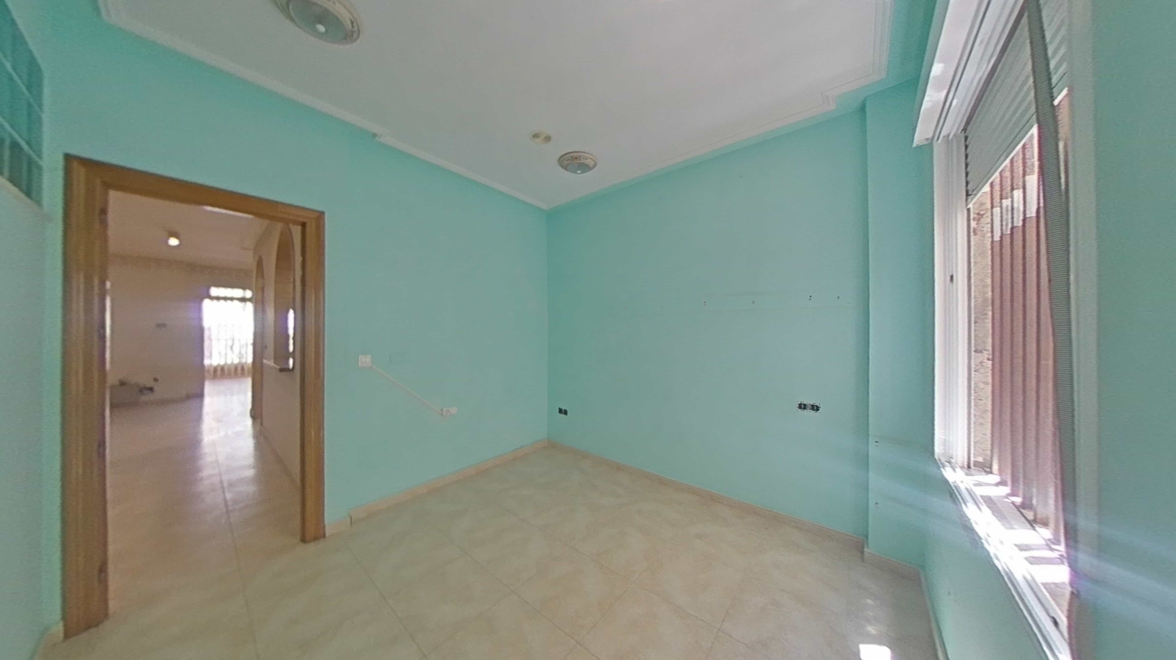Espaçoso Apartamento T3 em Torrevieja, Alicante - Image 34