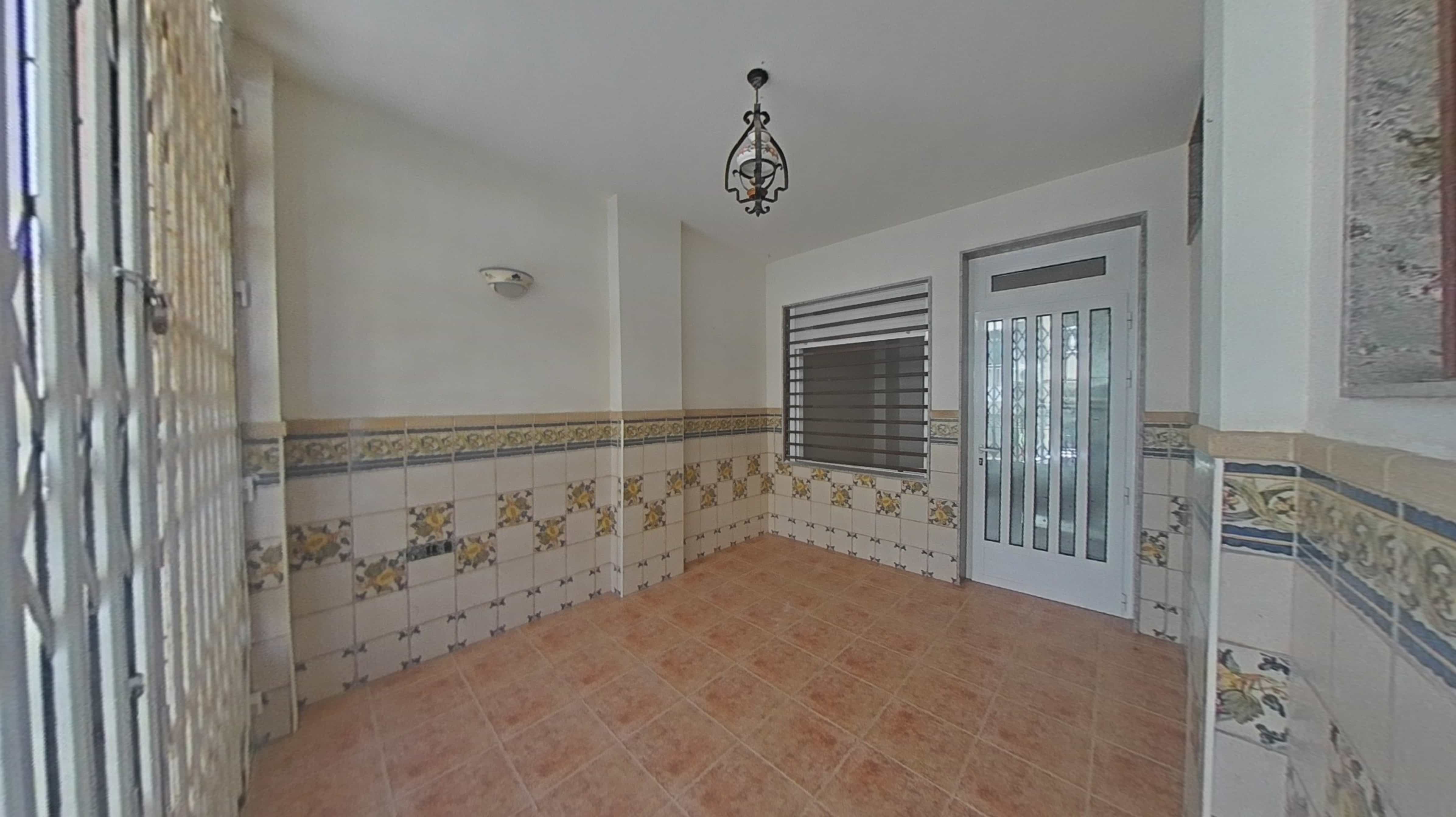 Espaçoso Apartamento T3 em Torrevieja, Alicante - Image 14