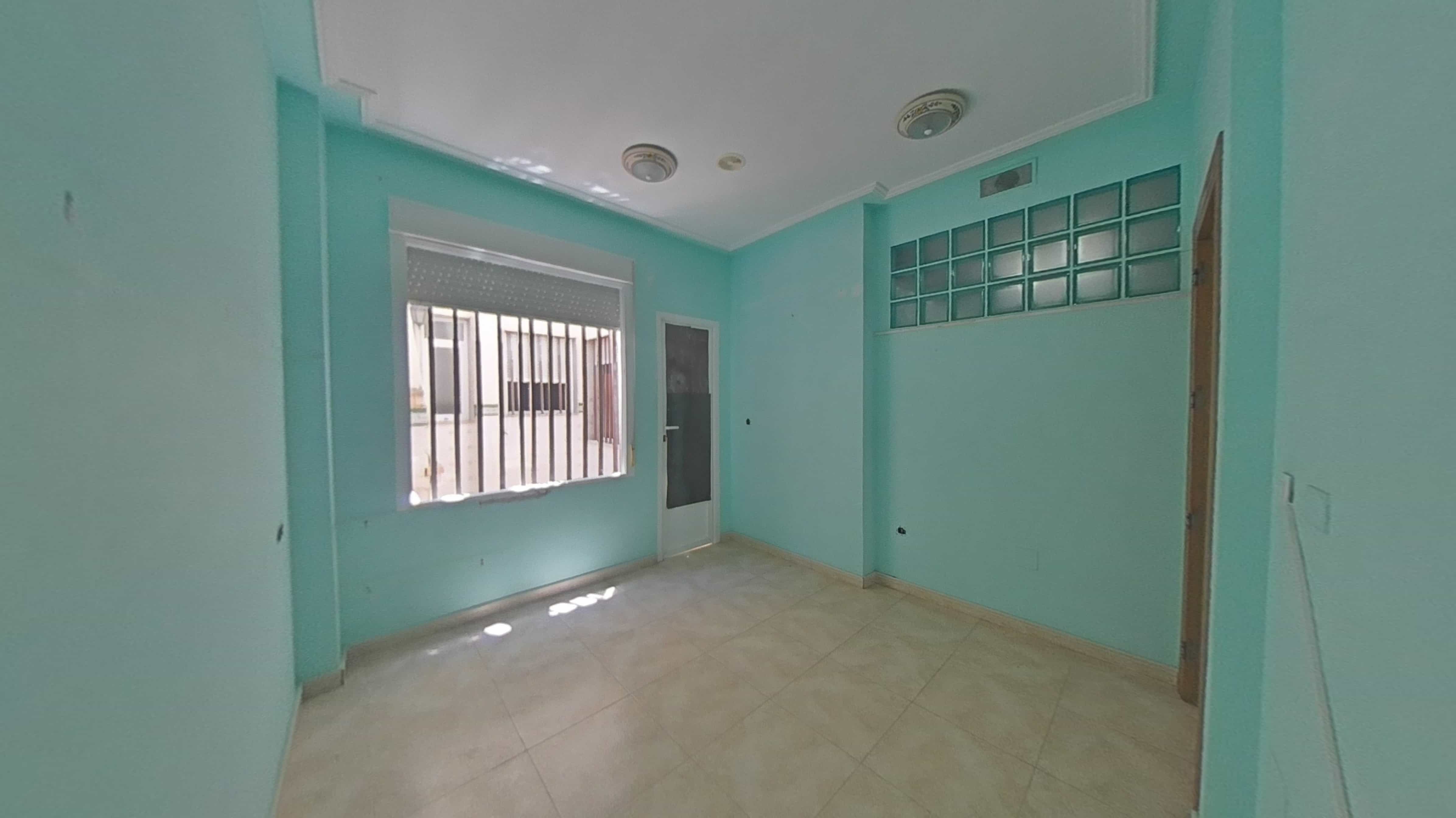 Espaçoso Apartamento T3 em Torrevieja, Alicante - Image 33