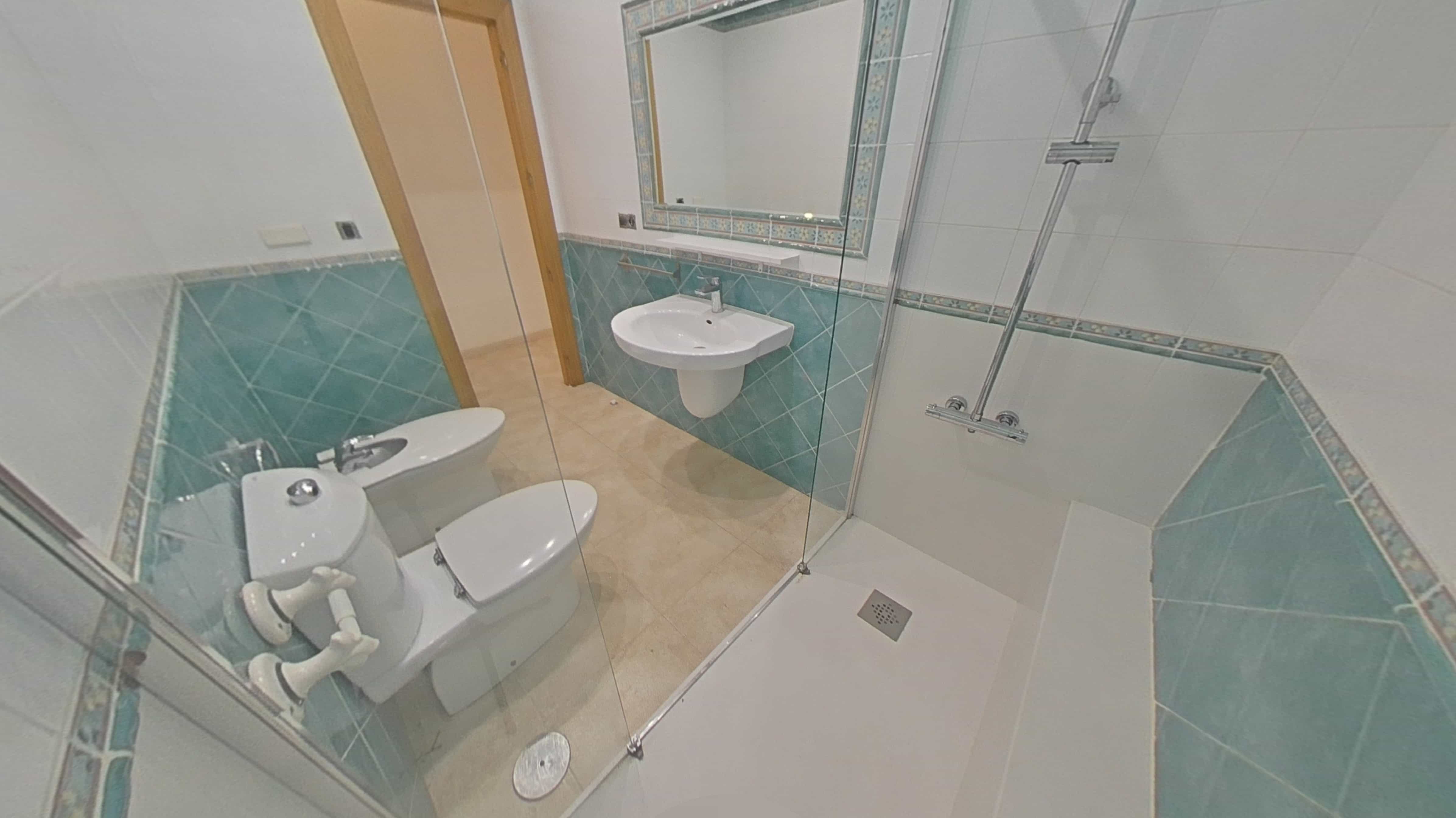 Espaçoso Apartamento T3 em Torrevieja, Alicante - Image 51