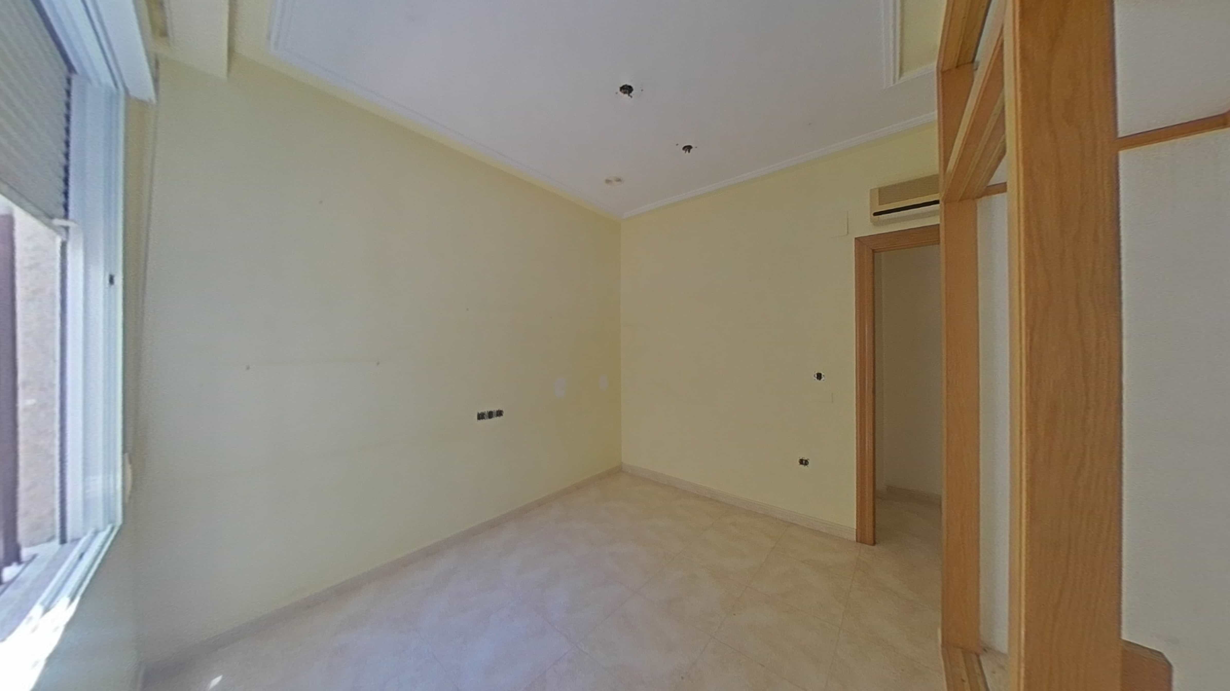 Espaçoso Apartamento T3 em Torrevieja, Alicante - Image 29
