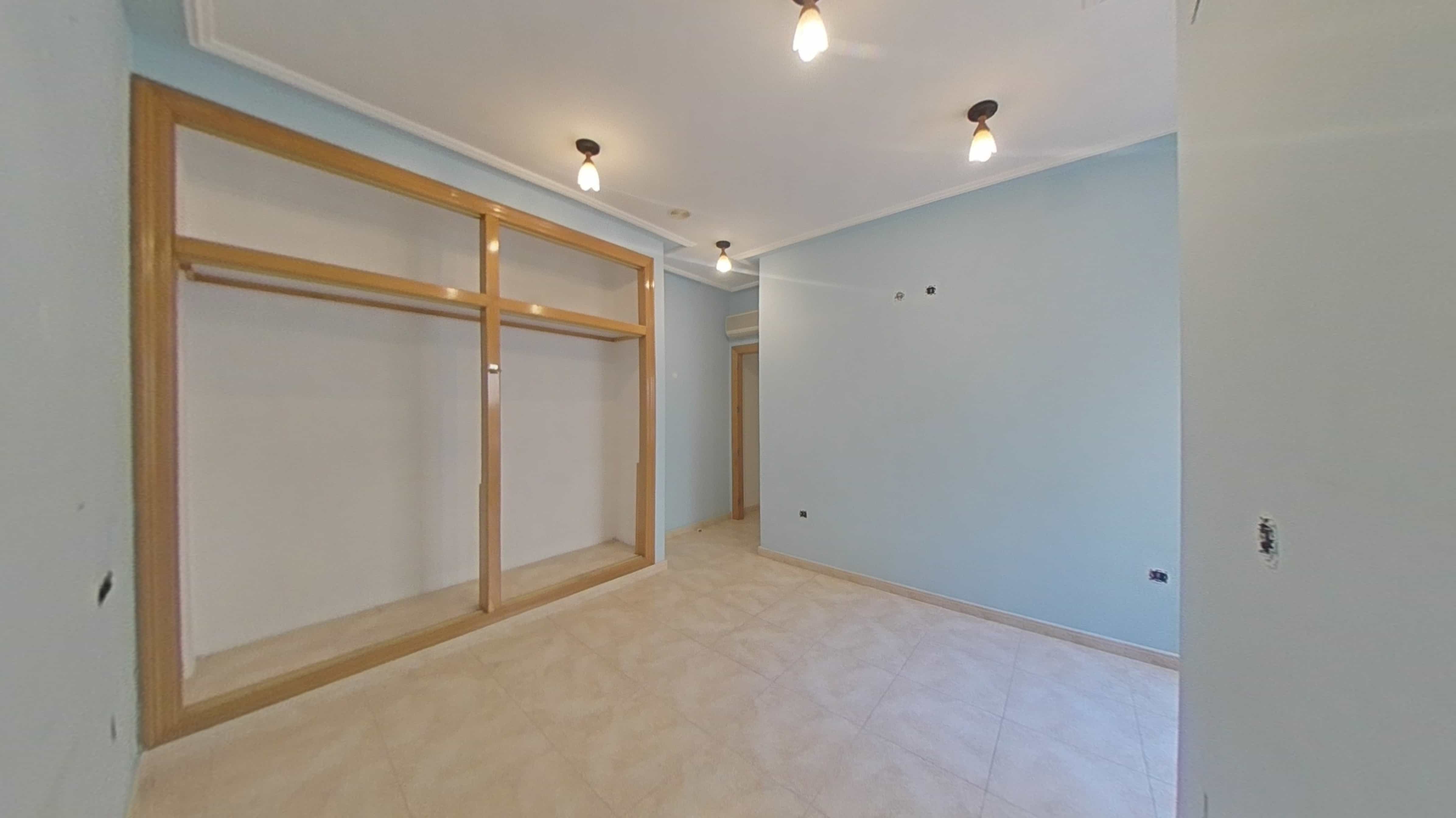 Espaçoso Apartamento T3 em Torrevieja, Alicante - Image 37