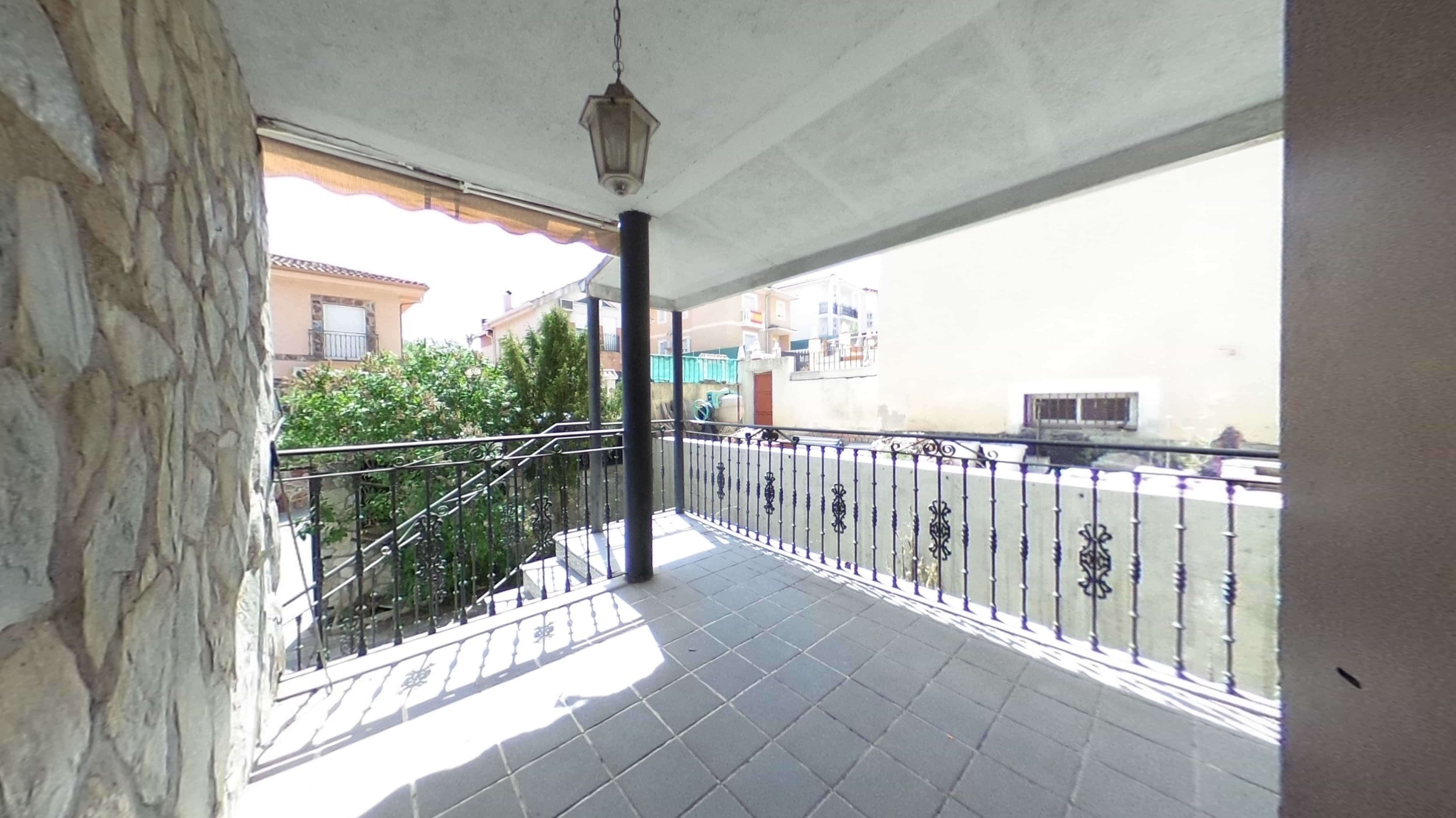 calle Antonio Machado, Loeches, Madrid