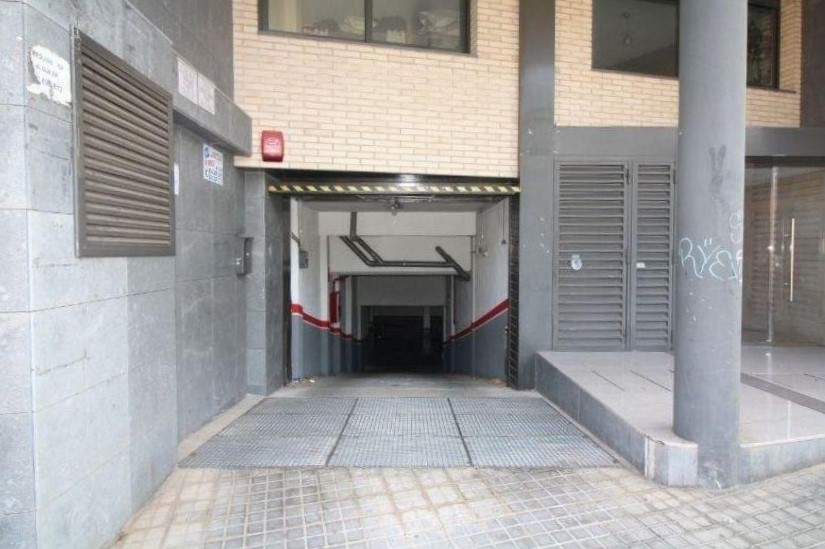 Garaje en Sant Boi de Llobregat, Barcelona