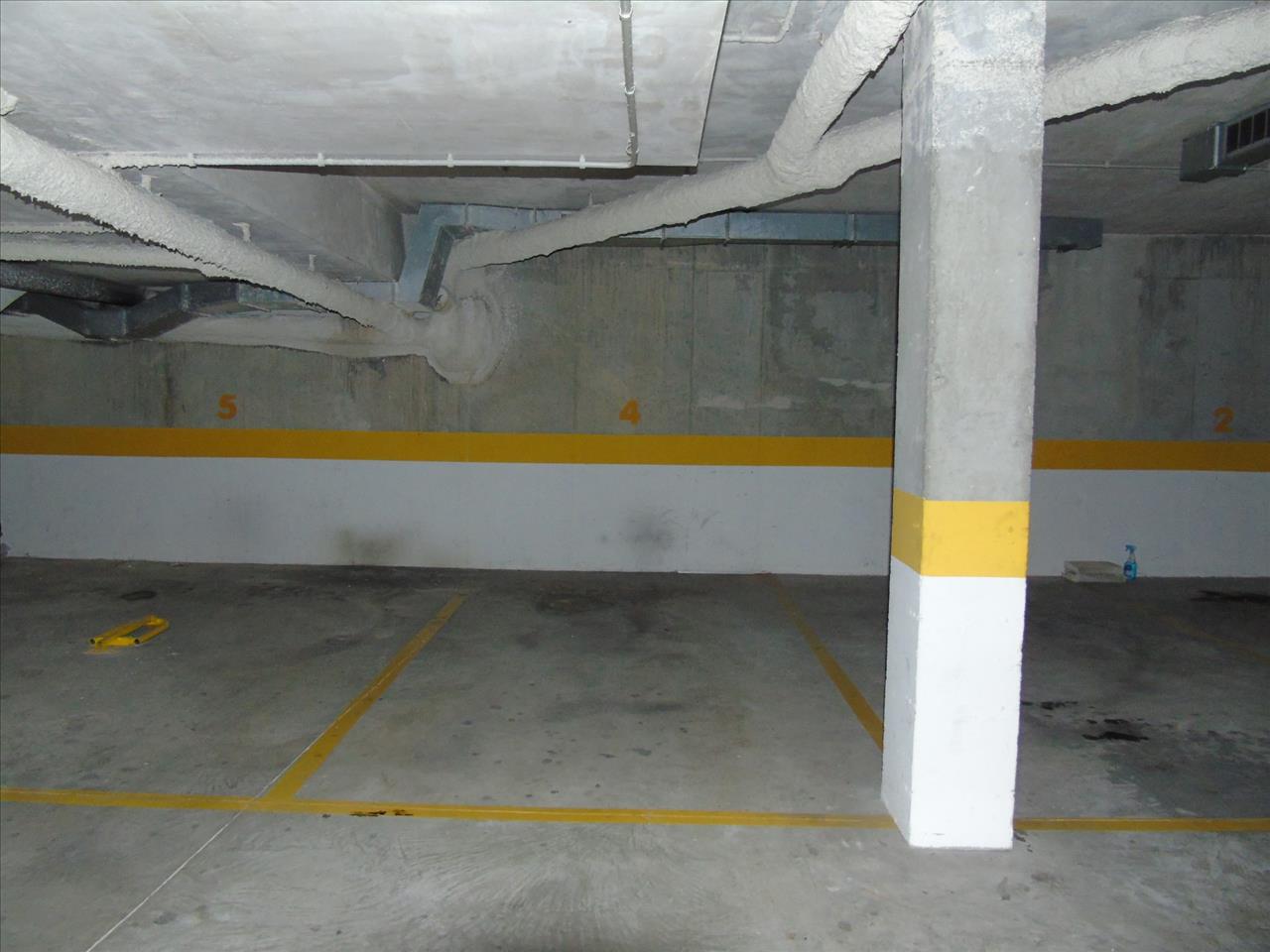 - Image 4