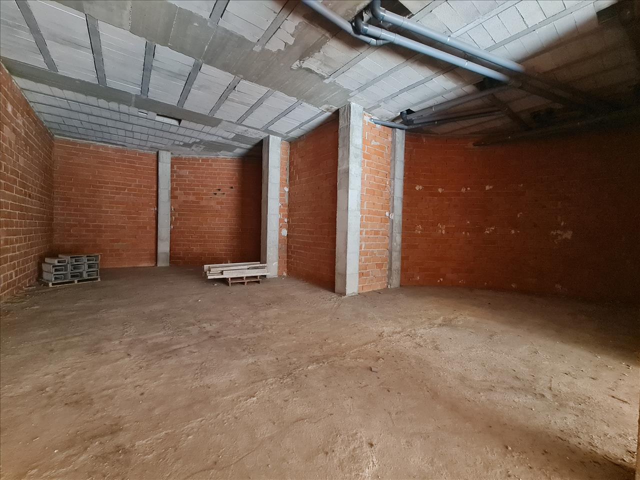  - Image 4