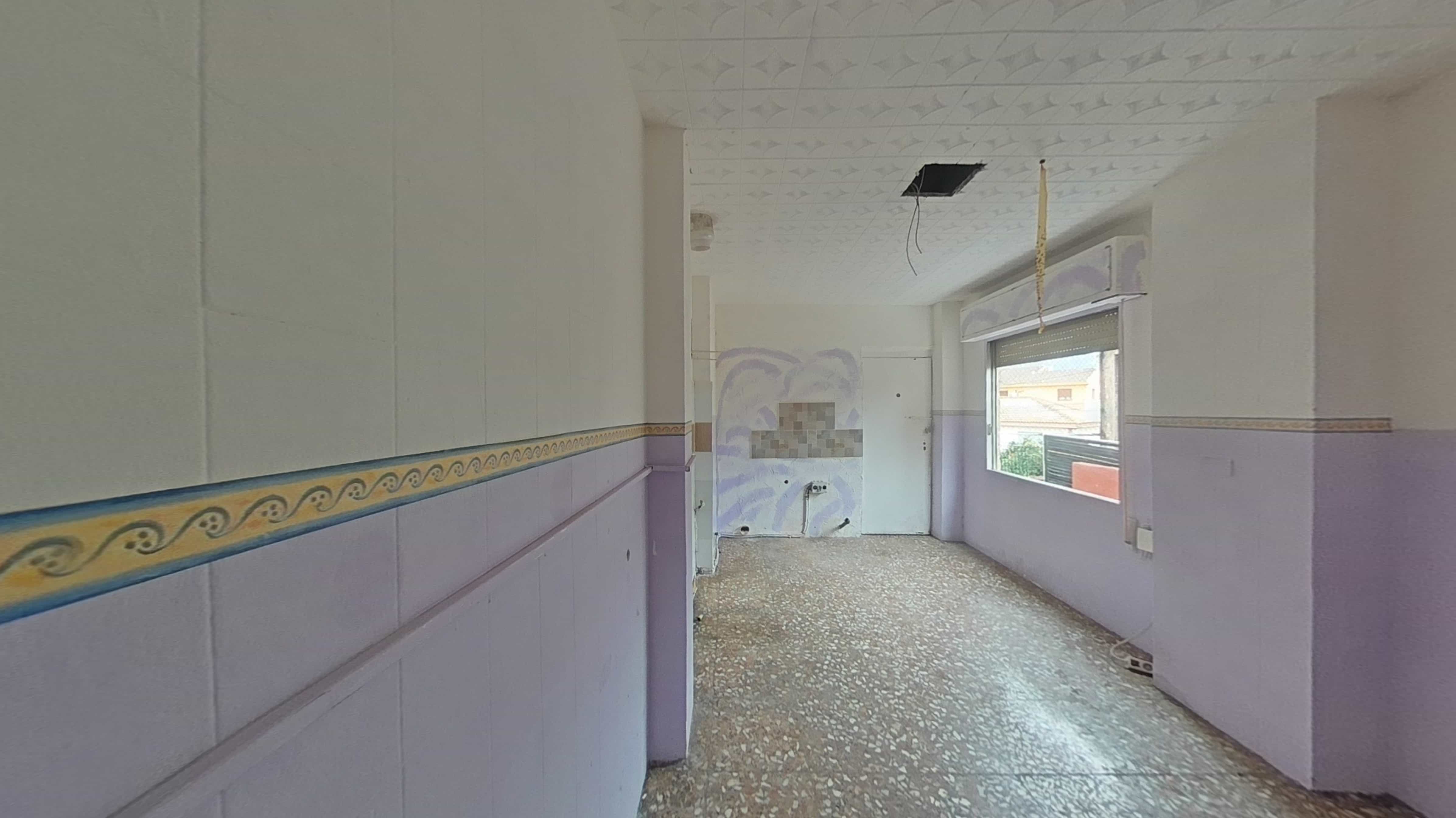 undefined - Image 3