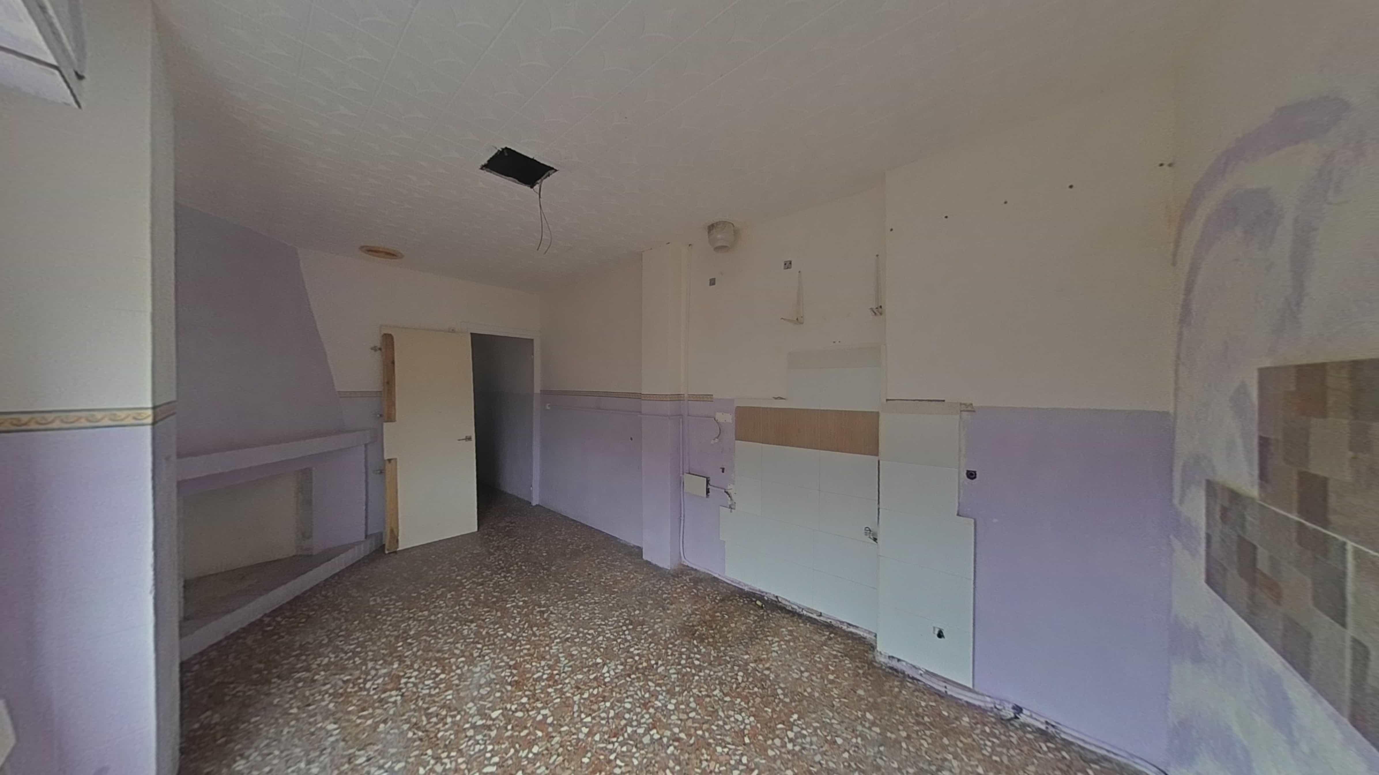undefined - Image 4