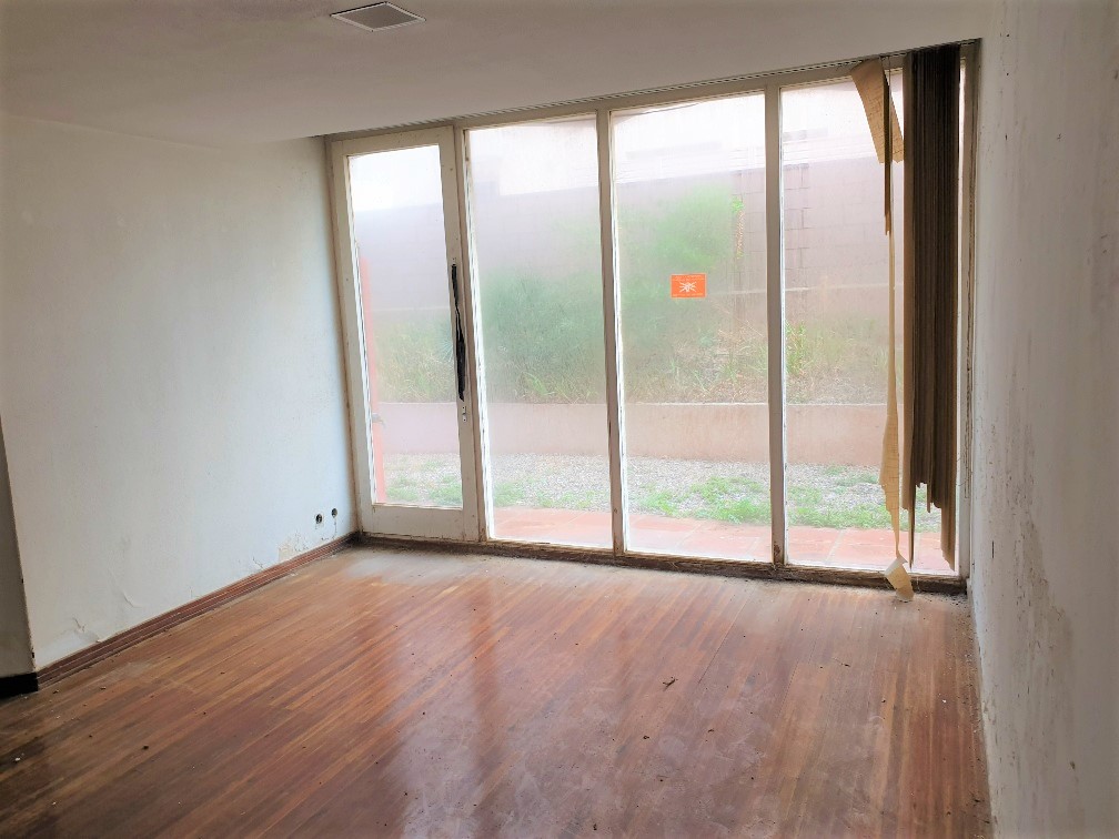 Espaçosa Propriedade para Recuperação em Girona - 320m² - Image 5