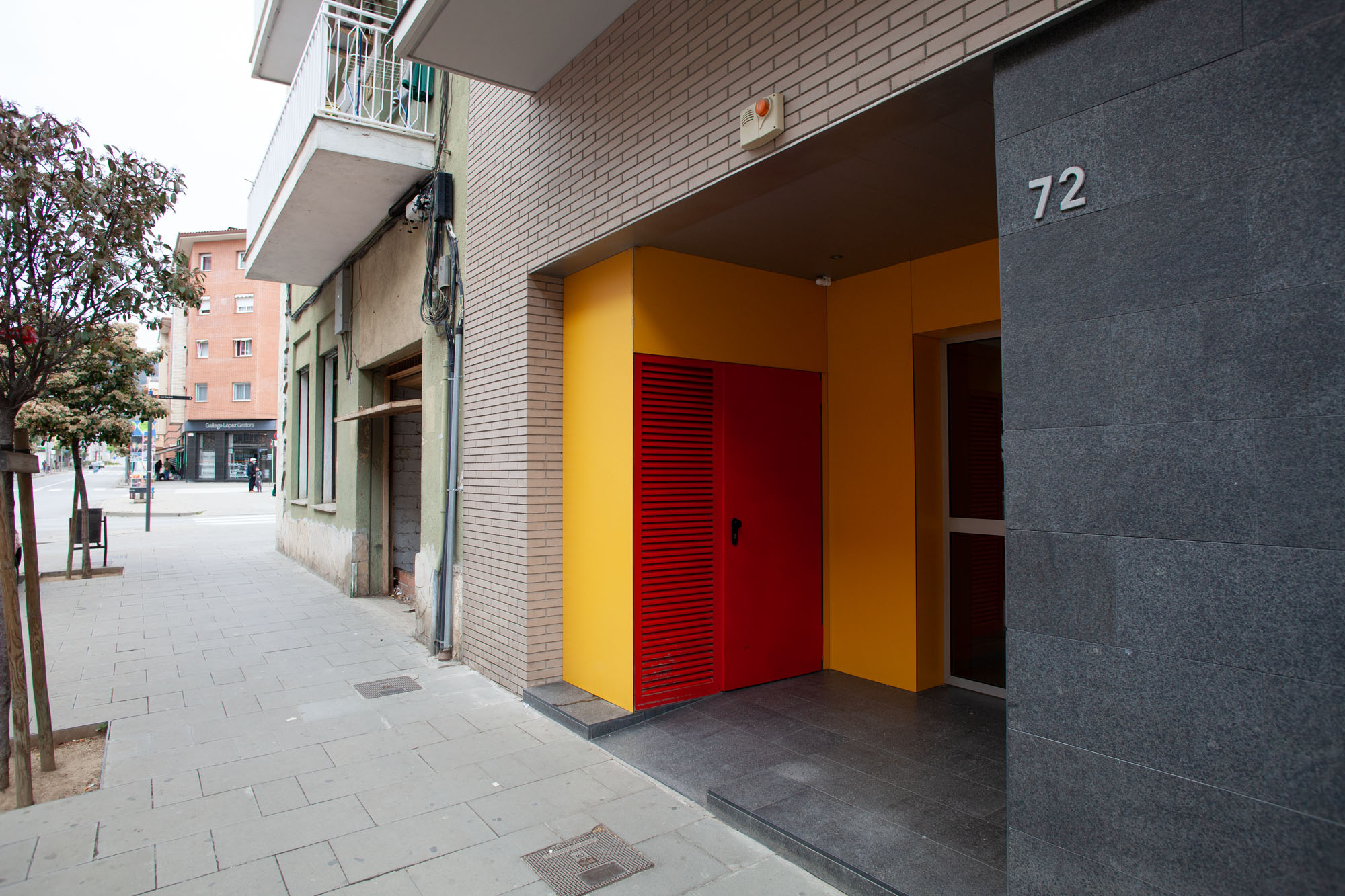 - Image 18