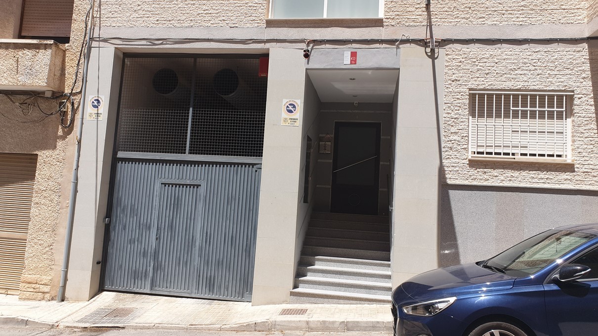 Plaza de garaje en Petrer - Image 21