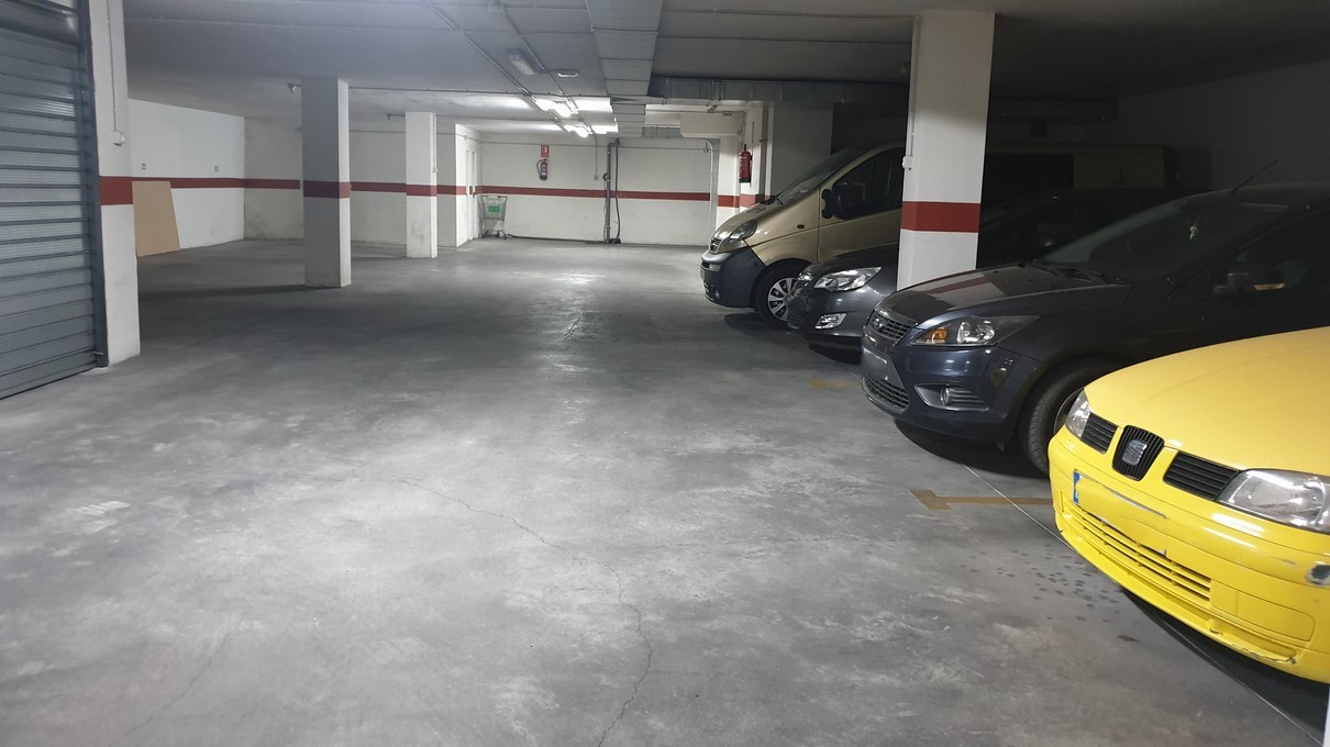 Plaza de garaje en Petrer - Image 4