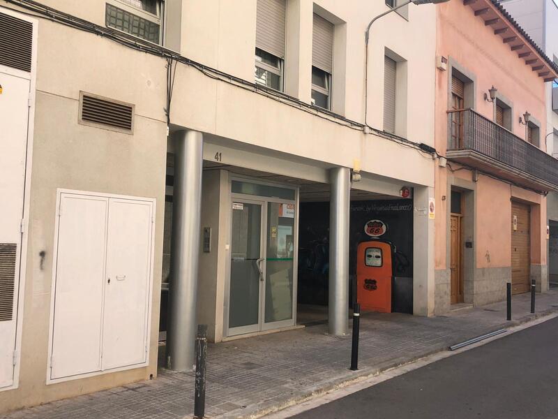 - Image 1