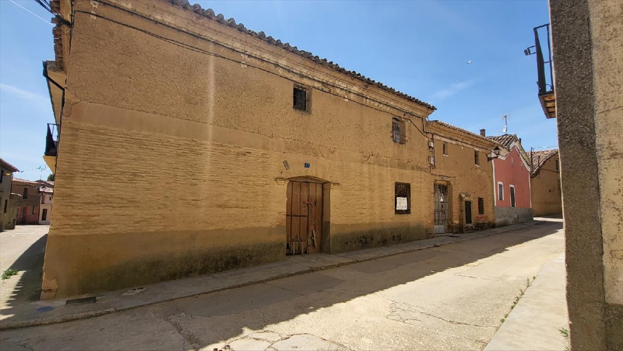 Casa adosada en Calle Zamora