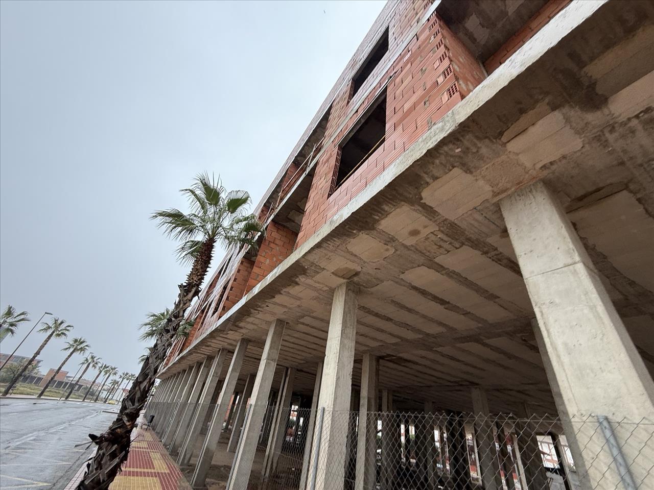 Promoción inacabada en Javalí Viejo