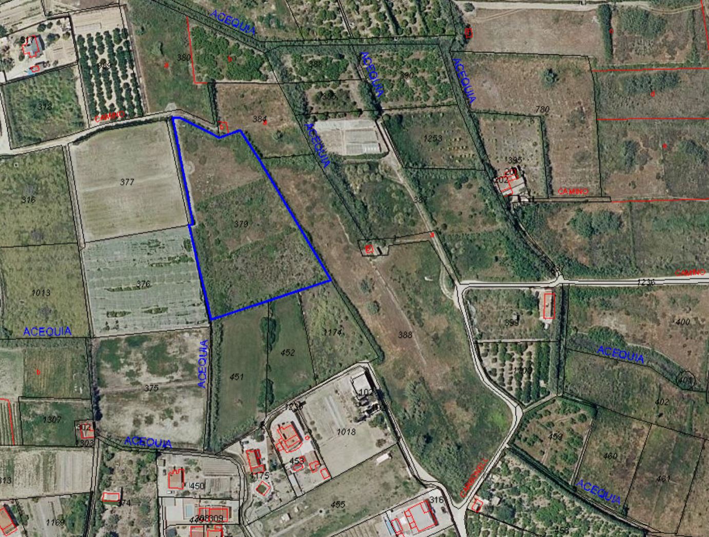 Finca rústica en Proc. Simplificado