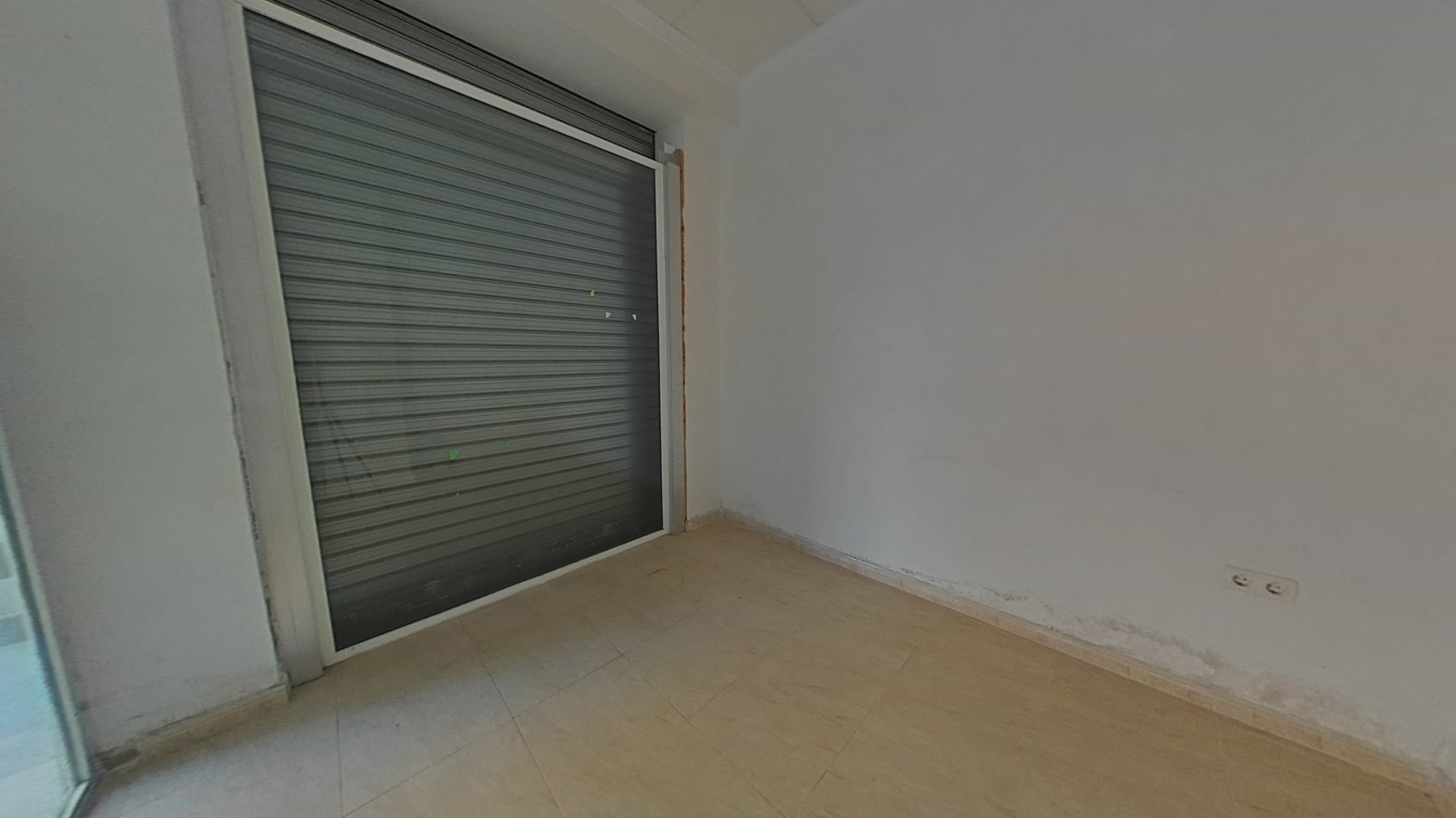 LOCAL COMERCIAL NO CENTRO DE TORREVIEJA - Image 12