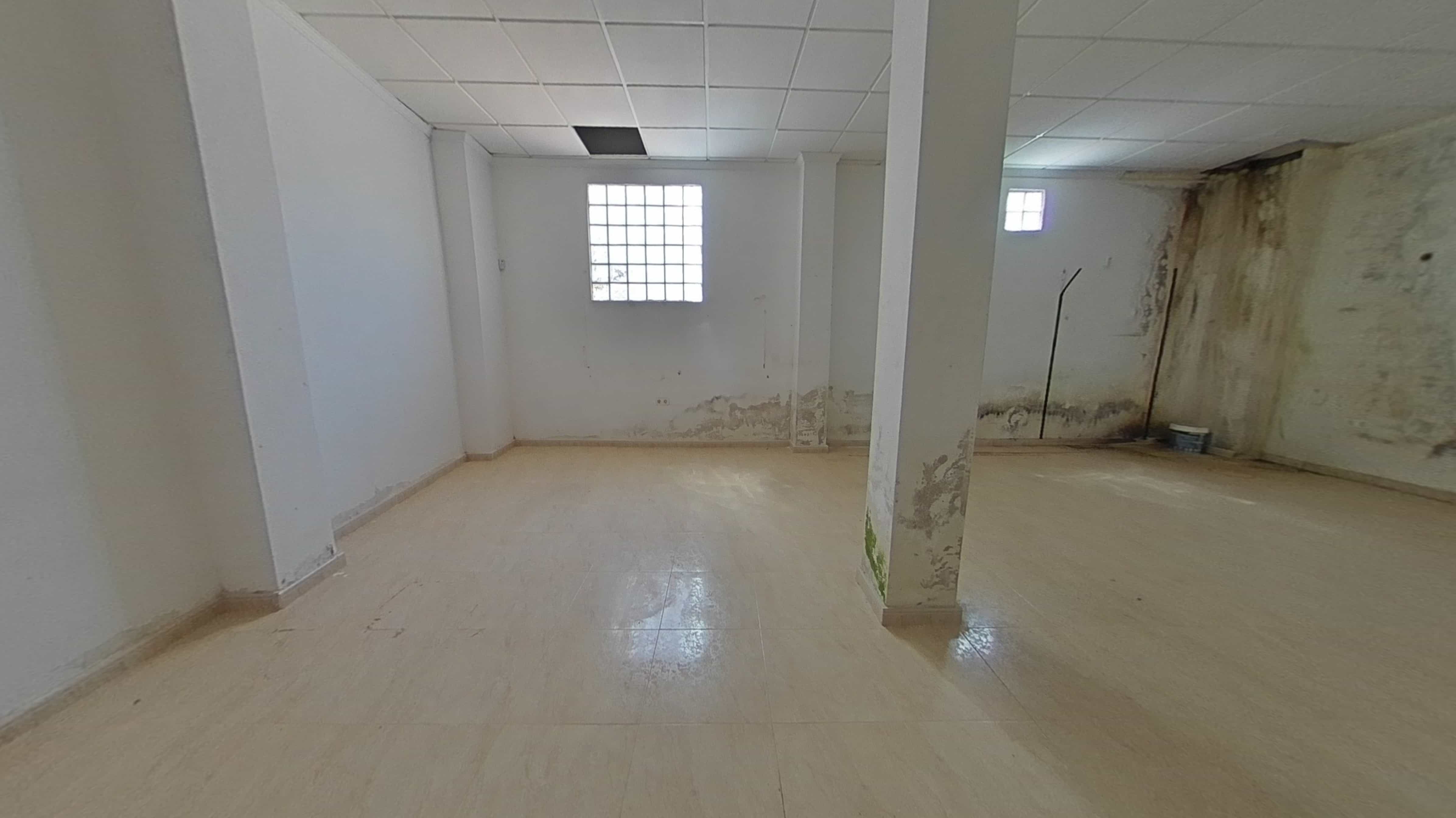 LOCAL COMERCIAL NO CENTRO DE TORREVIEJA - Image 15