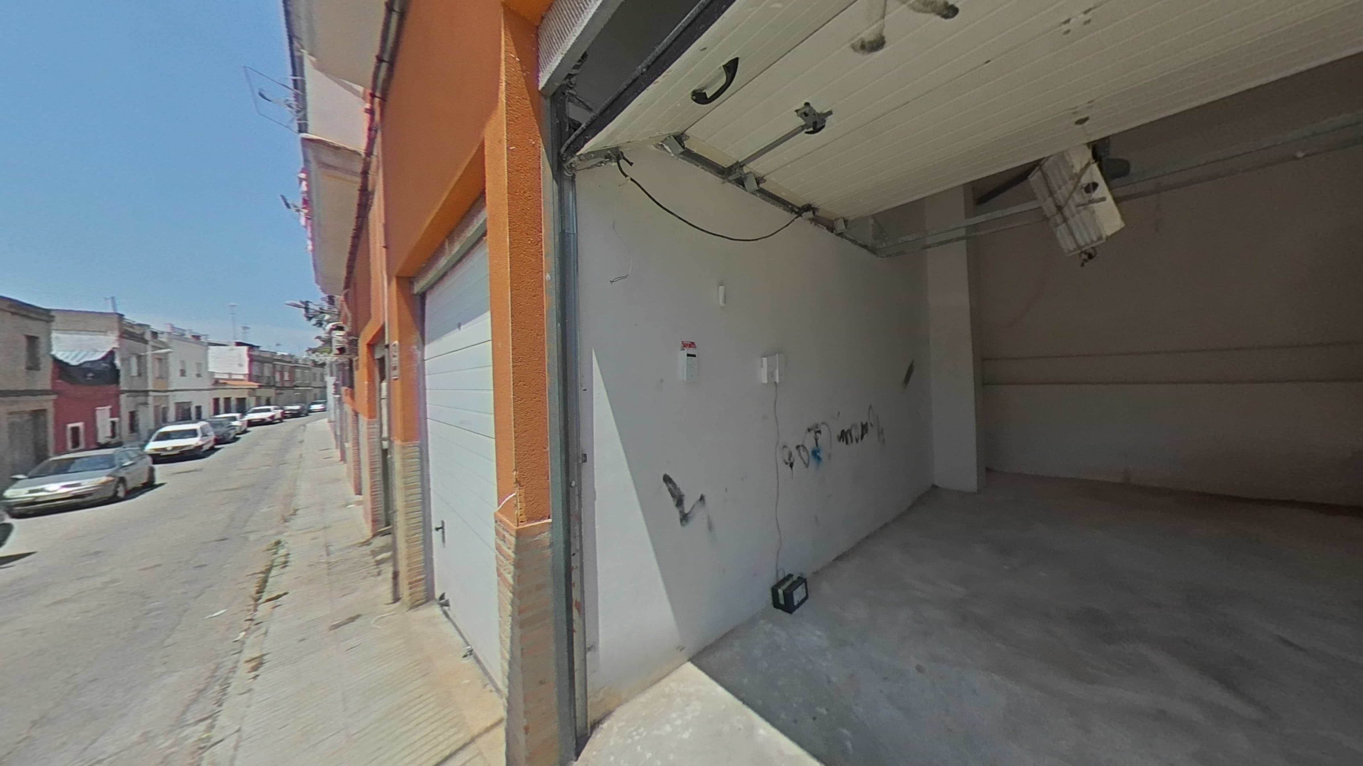 Premises_Commercial en Alzira, Valencia/València