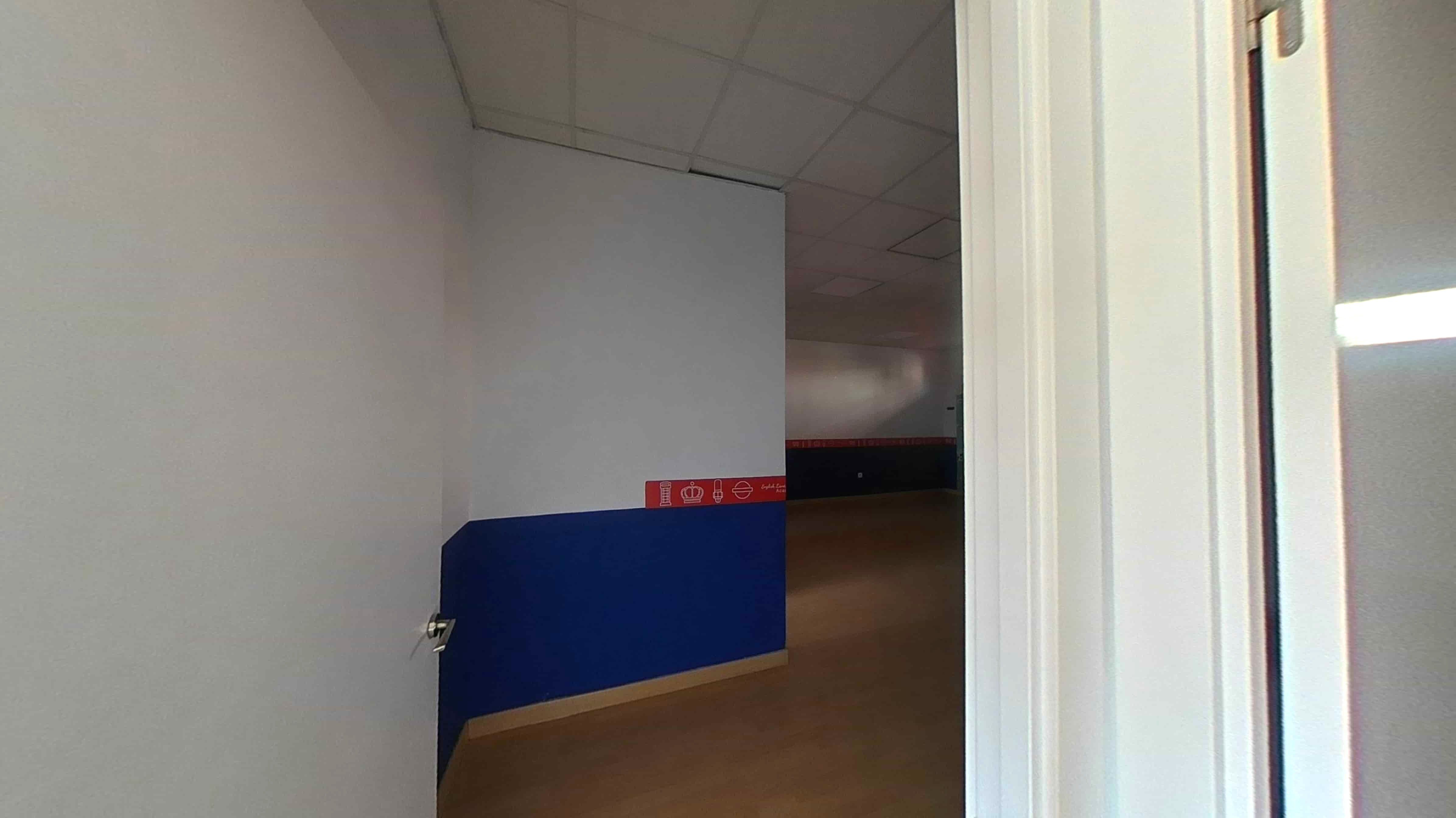 - Image 4