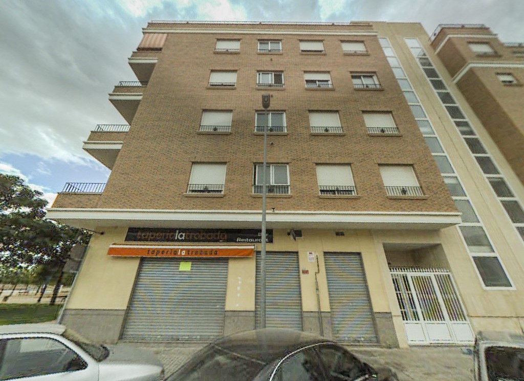 Garagem à venda em Novelda, Alicante - 14m² por 2500€ - Image 1