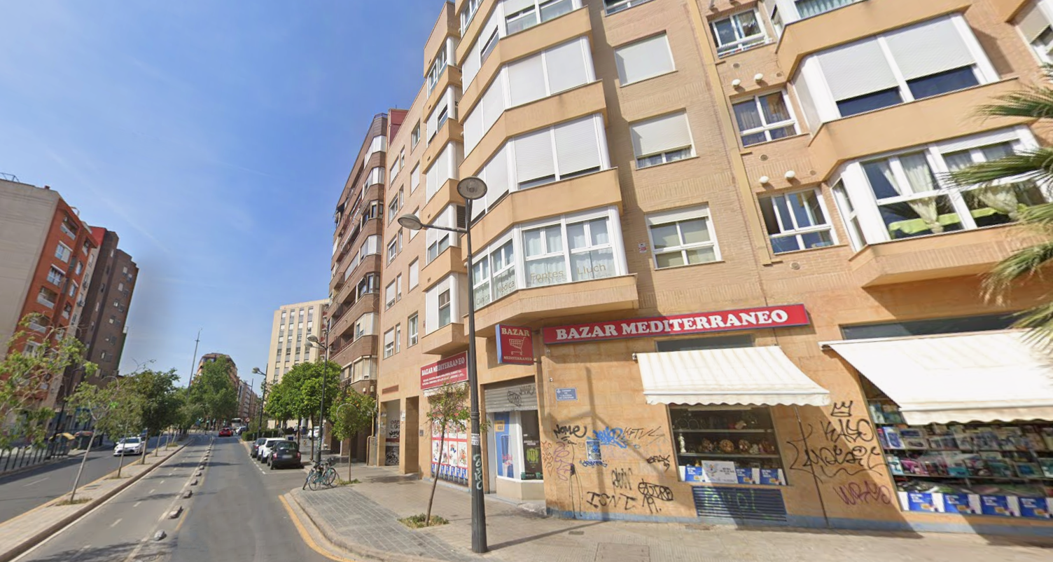 Apartamento + Garagem à venda – Calle de la Constitución Nº 143, Valência - Image 2