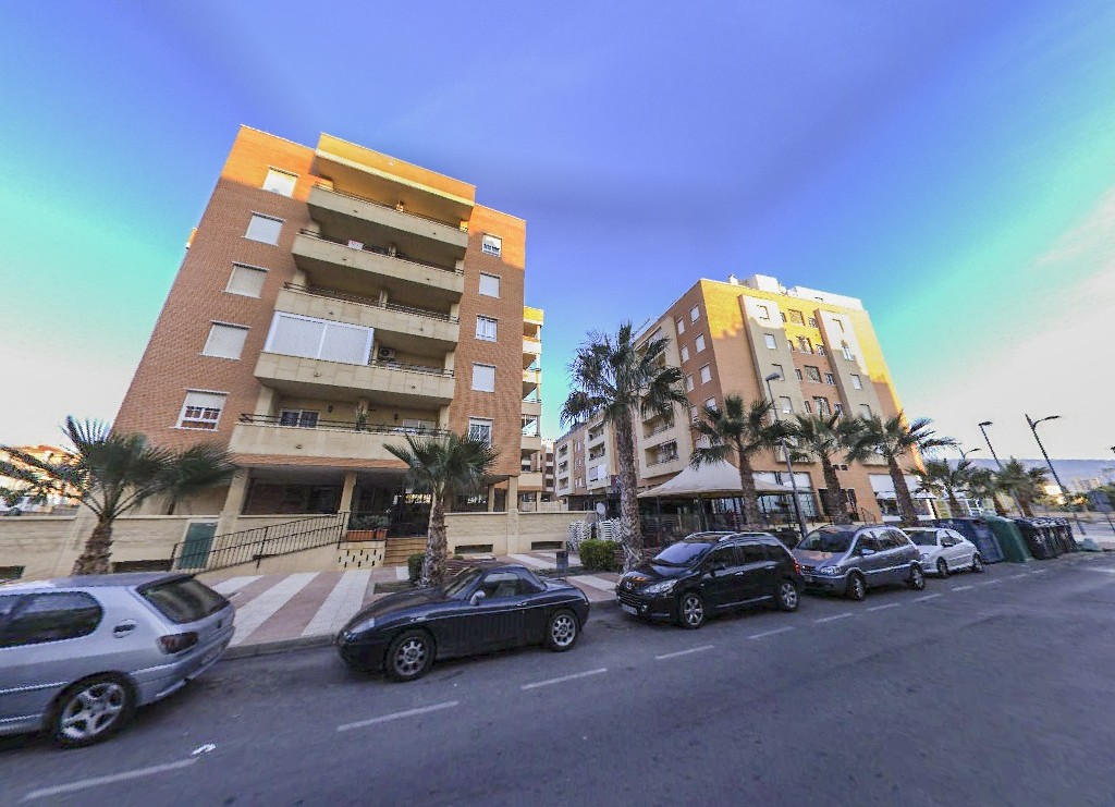 Vivienda en Roquetas de Mar, Almería