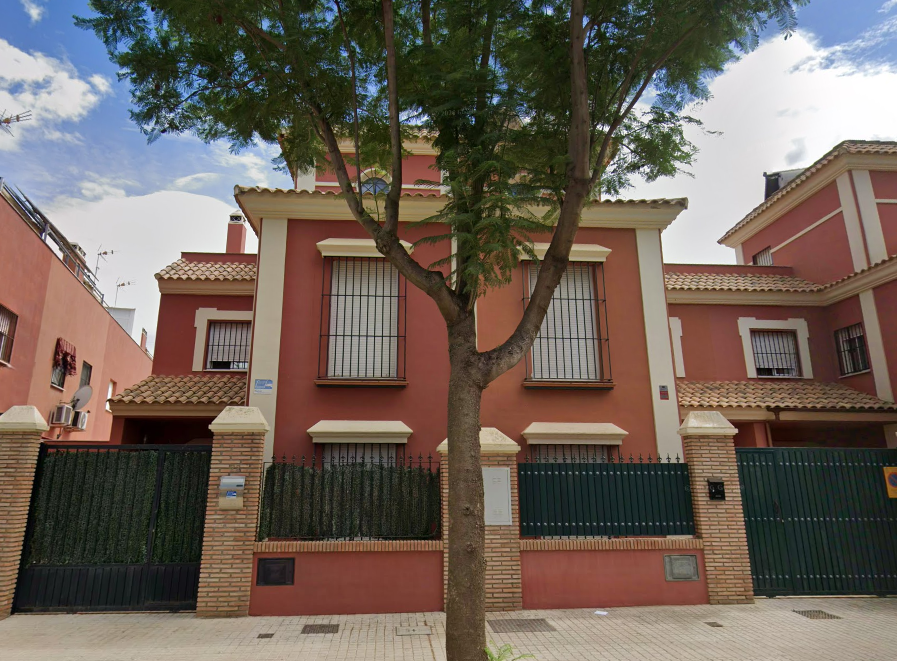 Vivienda en Brenes, Sevilla