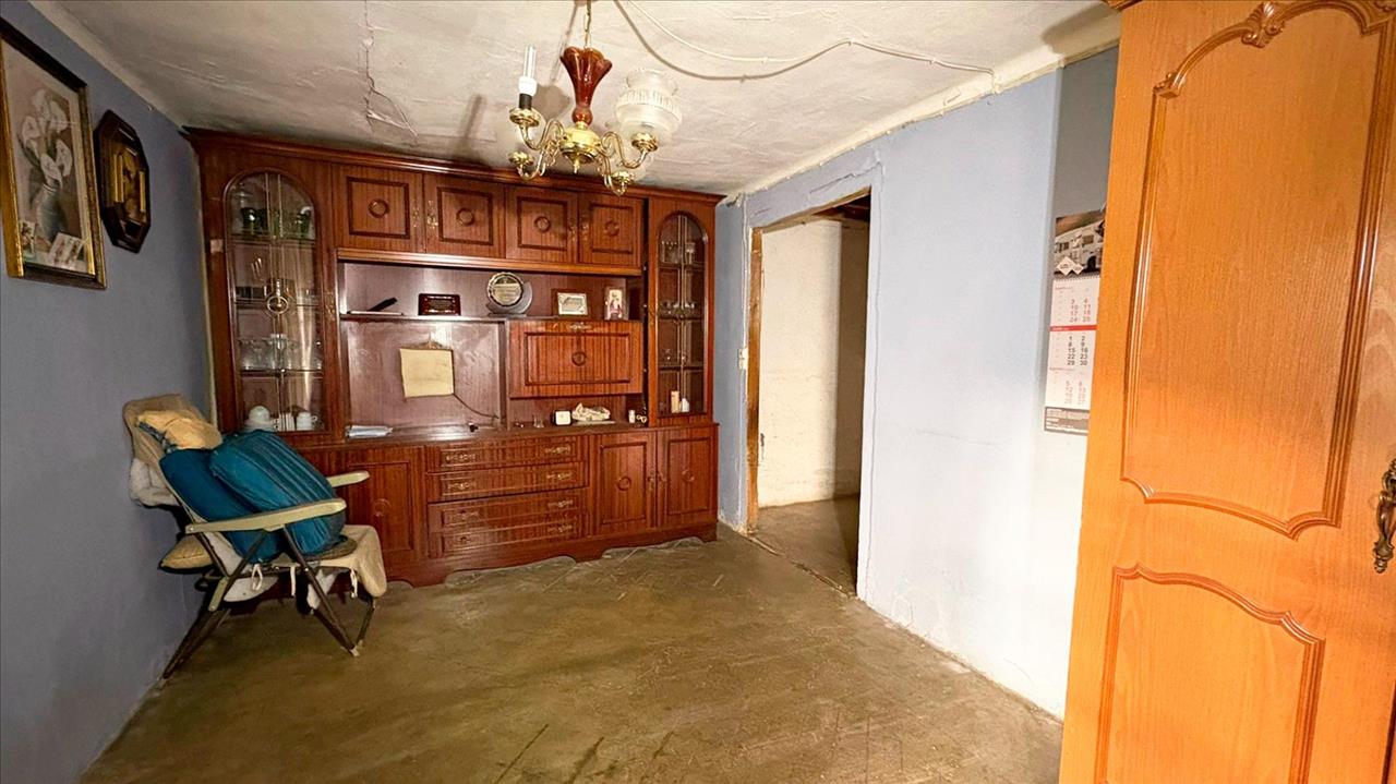 undefined - Image 12