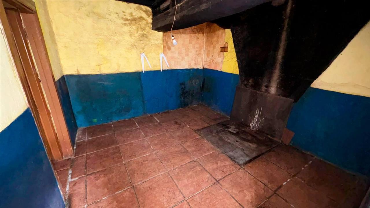 undefined - Image 16