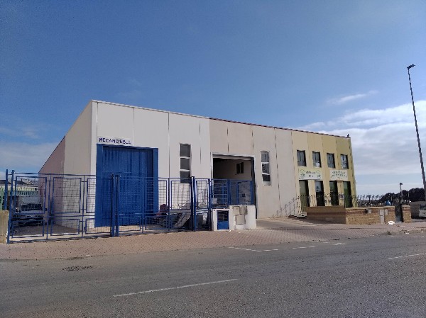 Espaço Comercial Amplo em Murcia - 632m² por 192.000€ - Image 1