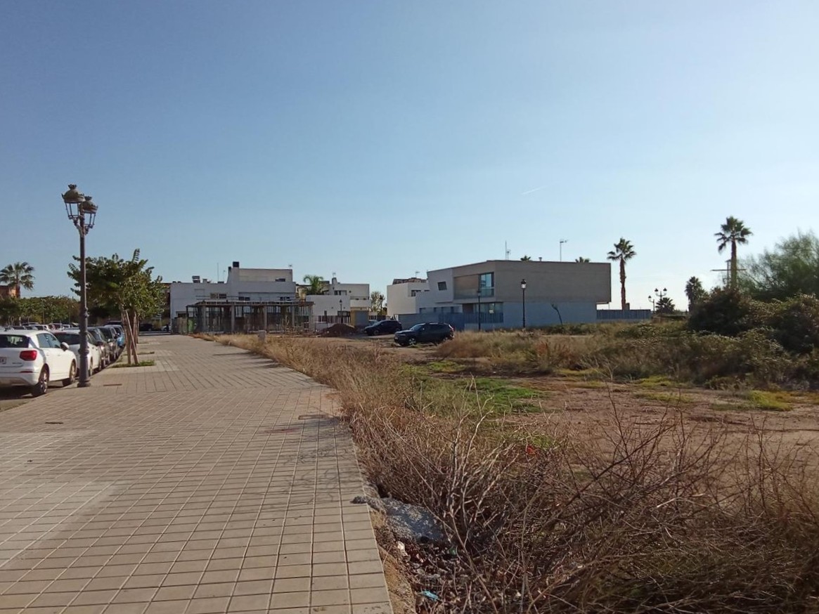 Moderna Moradia em València com Vista Deslumbrante - Image 13