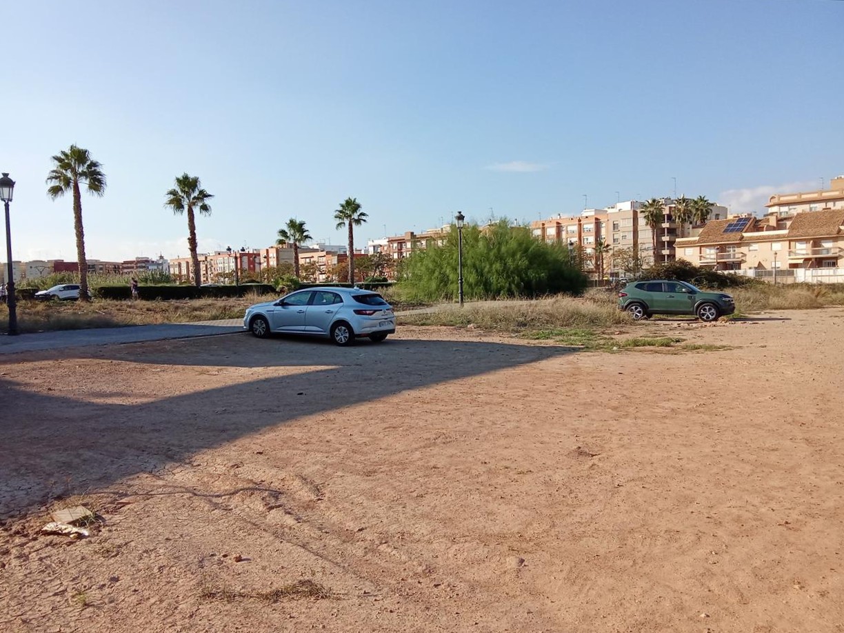 Moderna Moradia em València com Vista Deslumbrante - Image 8