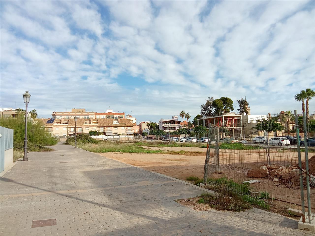 Moderna Moradia em València com Vista Deslumbrante - Image 2