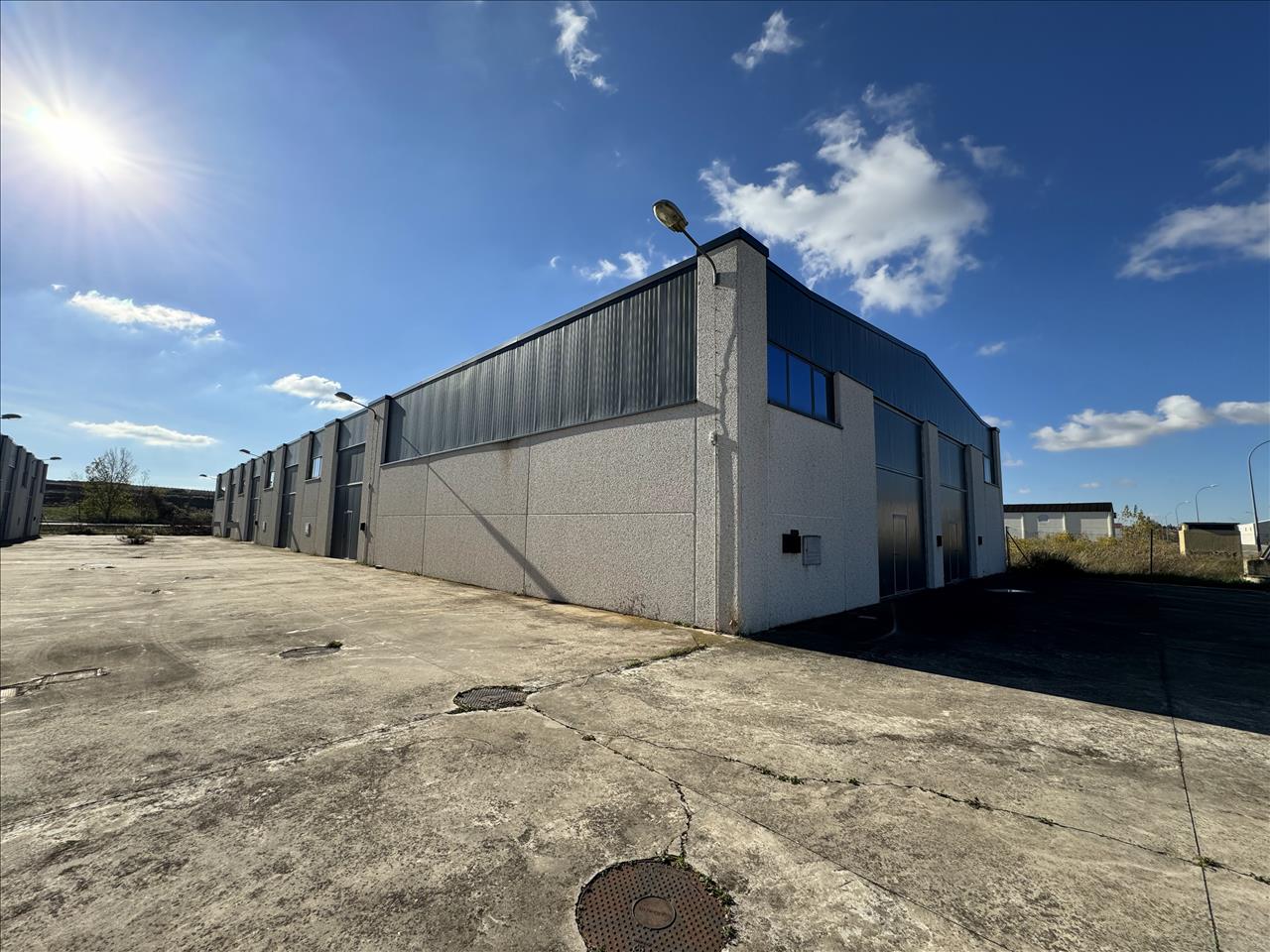 Nave industrial en TN SECTOR-B