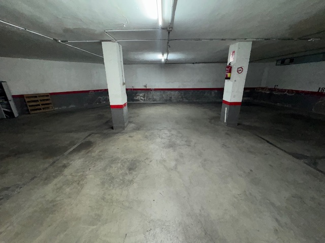 - Image 4