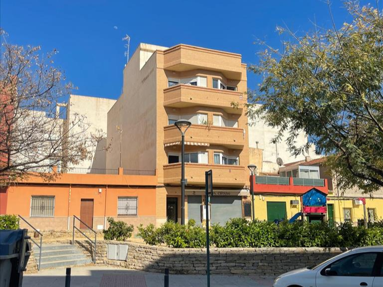 Local comercial en VTE MARTINEZ MORELLA
