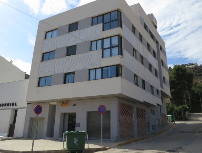 Local comercial en Avenida Zaragoza