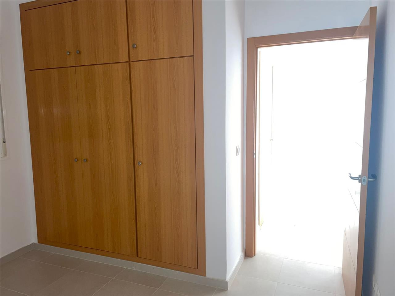 - Image 12