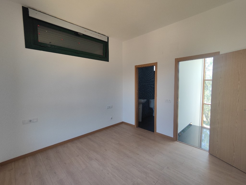 undefined - Image 20
