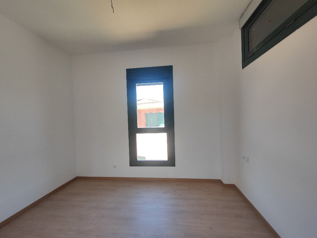 undefined - Image 13