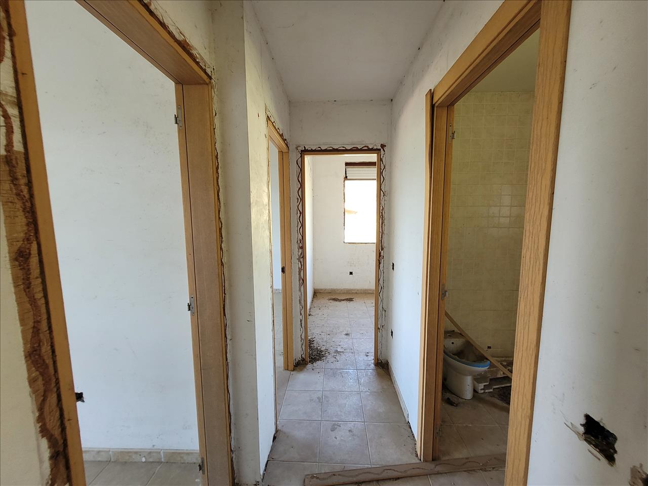 Casa para Recuperar em Riudarenes, Girona - 3 Quartos - Image 16