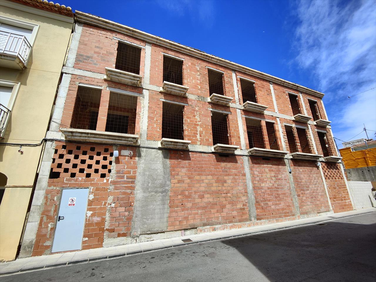 - Image 12