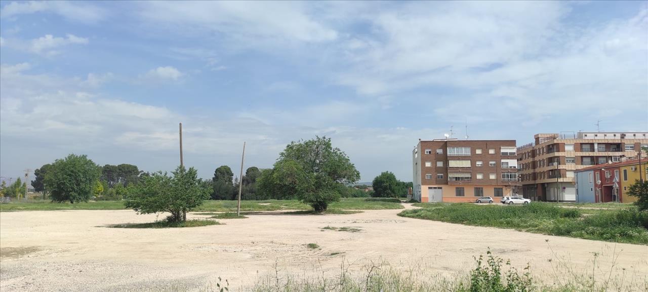 - Image 4