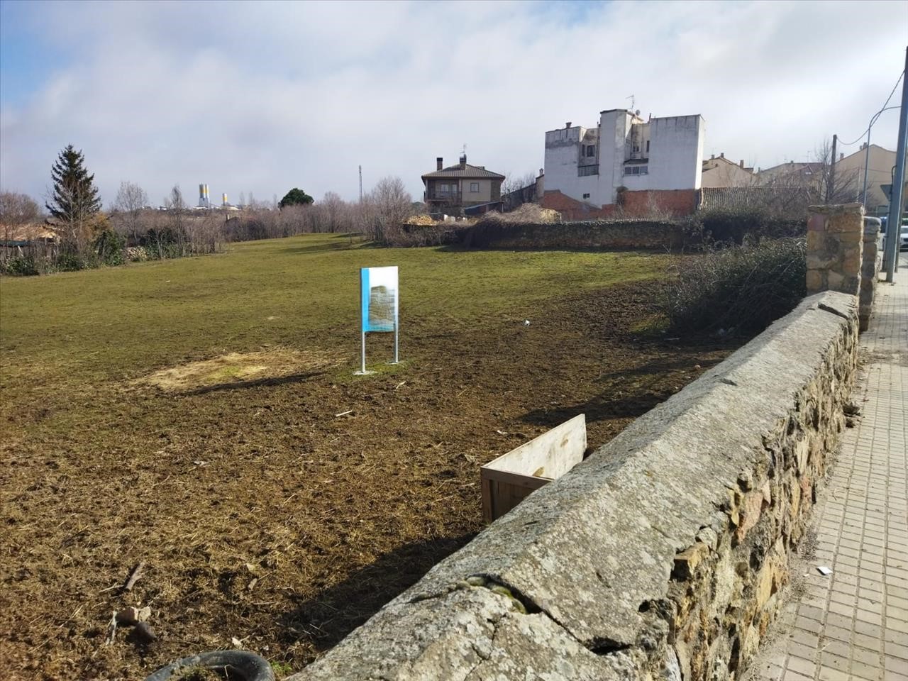 undefined - Image 8