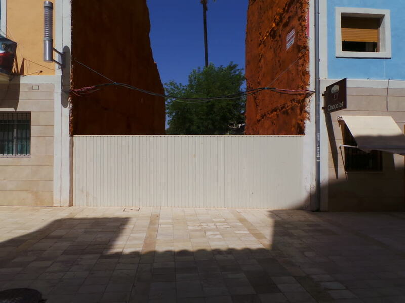 - Image 3