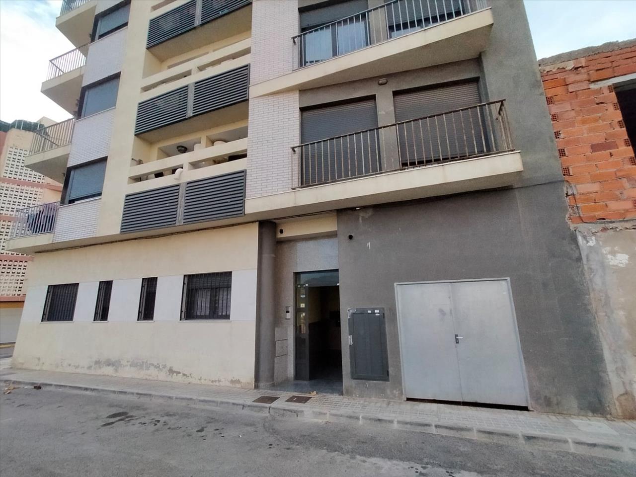 Local comercial en Calle Segorbe