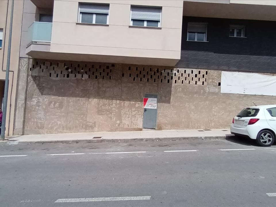 - Image 3