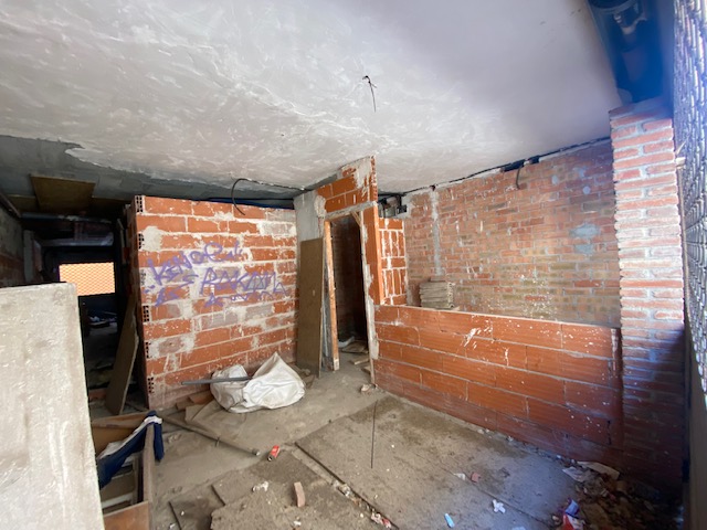 undefined - Image 8
