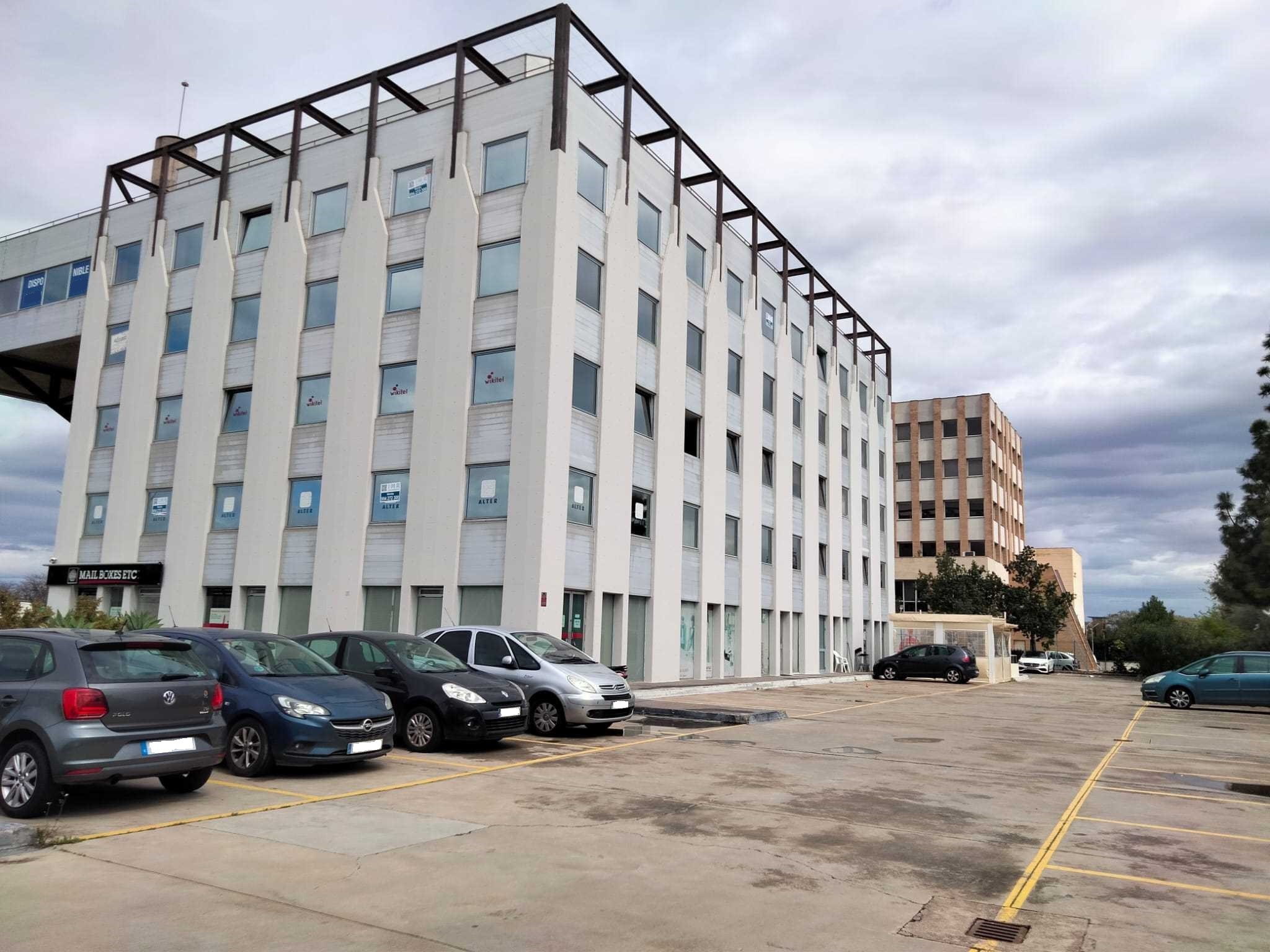 Local comercial en AVERROES, ED EUROSEVILLA NACIONAL IV